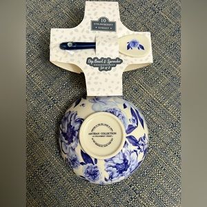 10 STRAWBERRY STREET ARTISAN DIP BOWL AND SPREADER SET Blue & White Floral NEW
